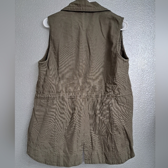 American Rag Olive Sleeveless Zip Up Vest - Picture 3 of 4